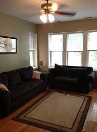 3rd image of 3417 W Ainslie St APT 1W