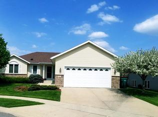 546 Lake Crest Ln NW, Rochester, MN 55901