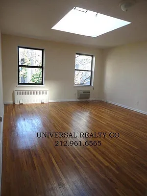 Rented by Universal Realty Group | media 14
