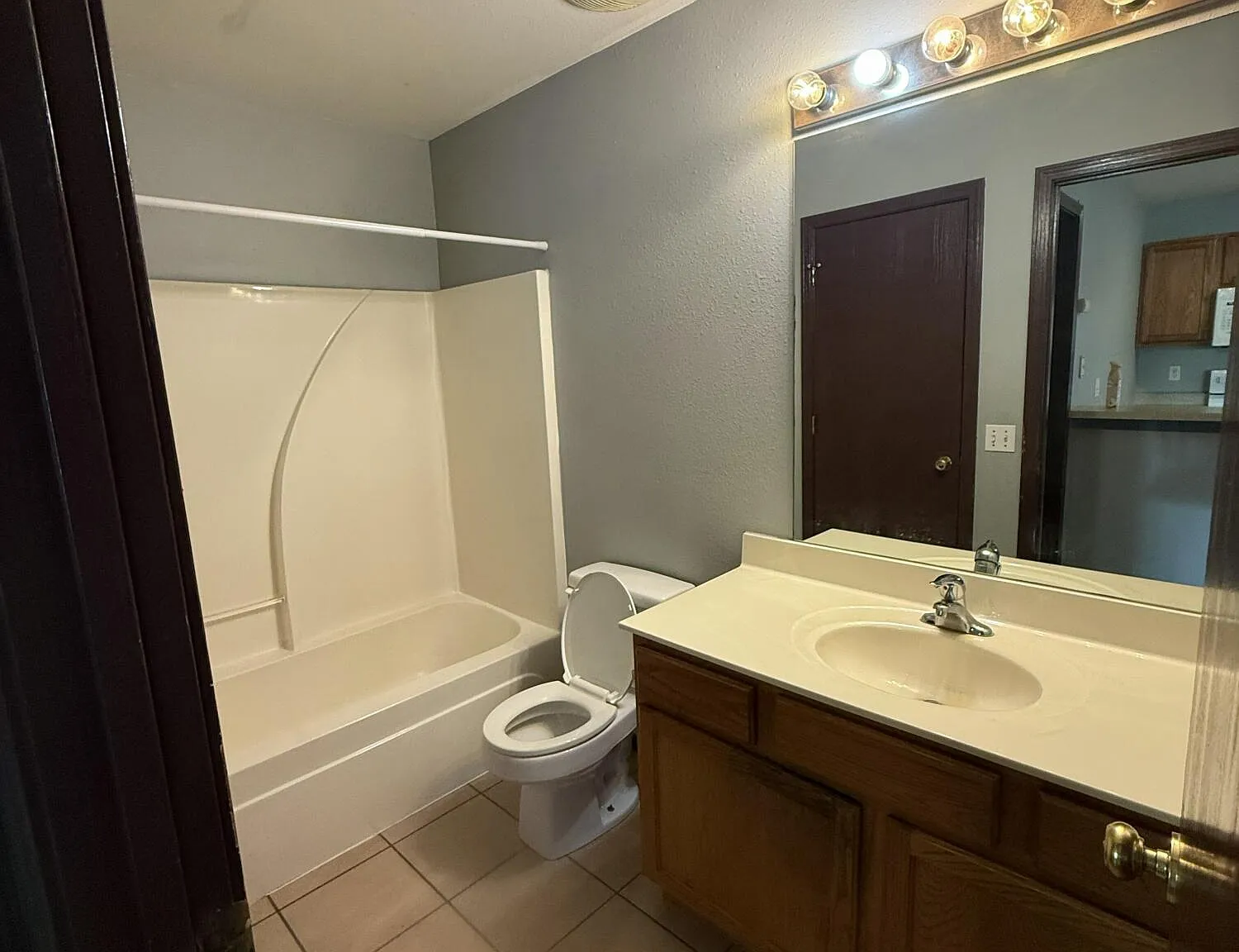 4 bed, 2.0 bath, 1541 sqft, $1,750 — Photo 3