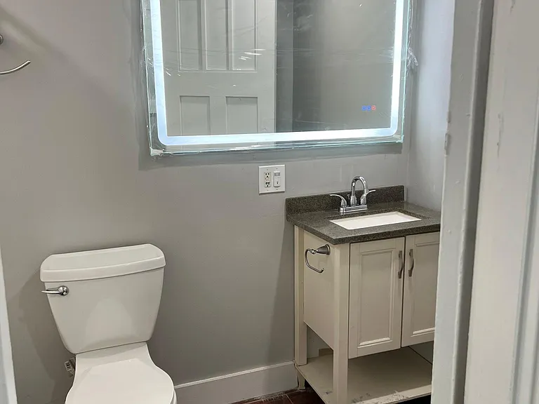319 N Beatty St #5 — Photo 11