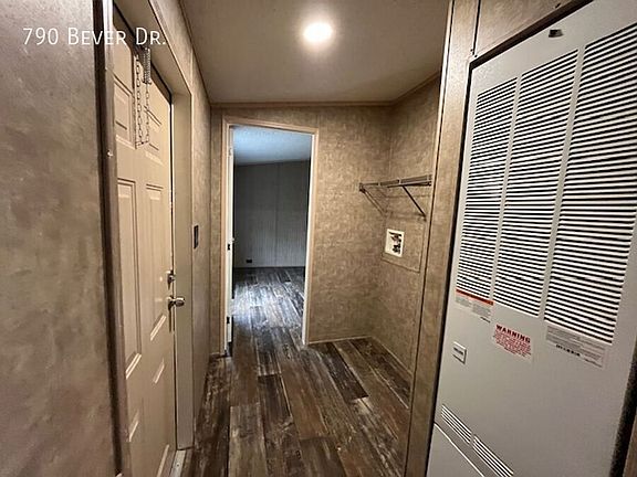 4th image of 790 E Bever Dr