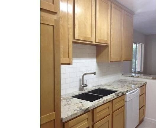3rd image of 18307 Burbank Blvd #I82