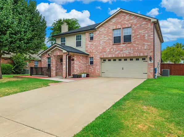605 Erica Ln, Euless, TX 76039