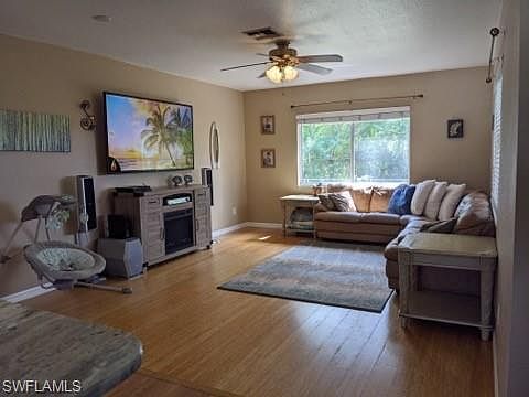1st image of 5553 Belrose St