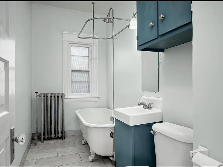 2517 University Ave NE #2 — Photo 8