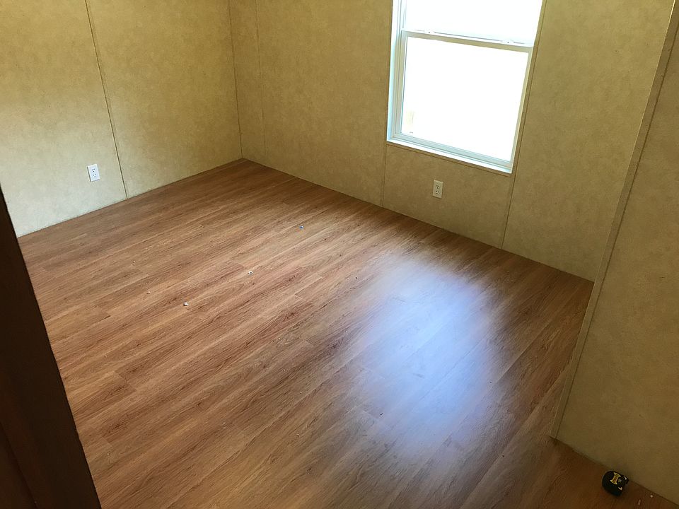 2nd image of 262 Gunn Ave