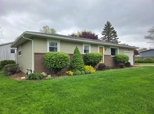 5333 Westgate Dr, Girard, PA 16417