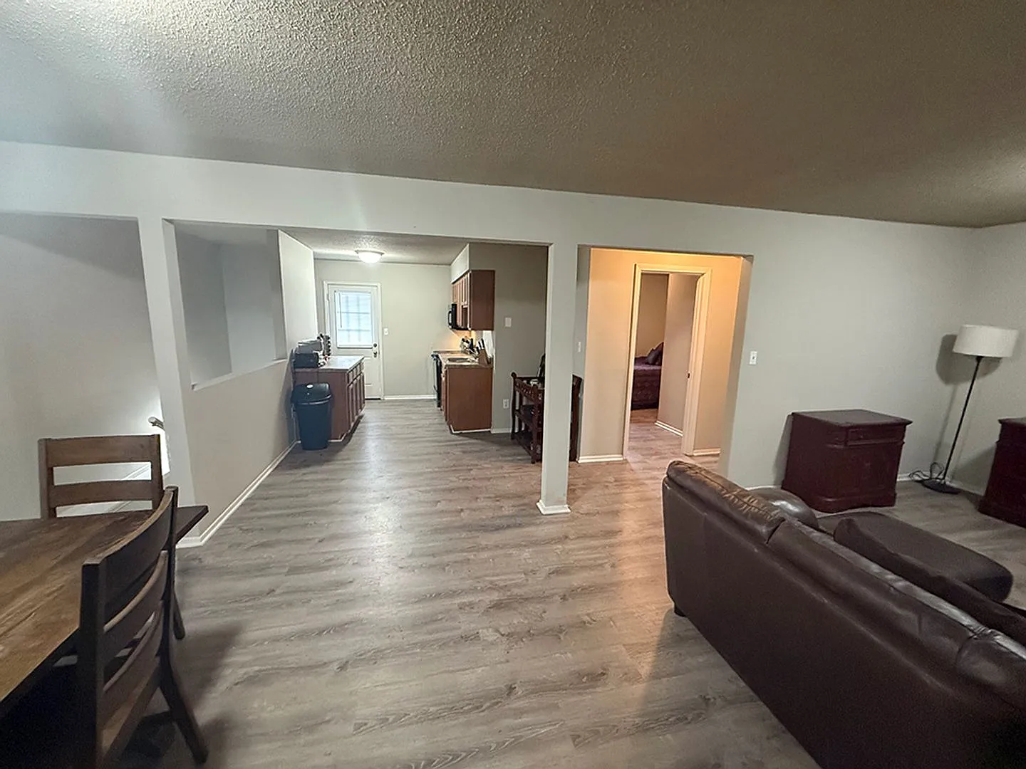 Stonegate Complex -- Fully Furnished and Utilities Included! — Photo 4