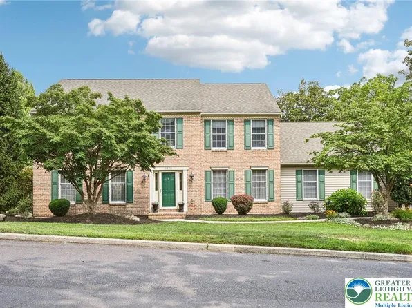 1325 Wynewood Rd, Orefield, PA 18069