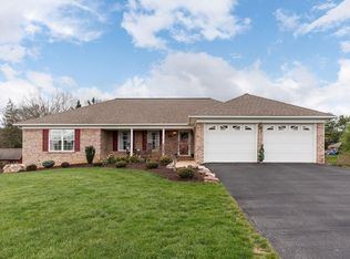 61 Gloucester Rd UNIT 3, Stuarts Draft, VA 24477