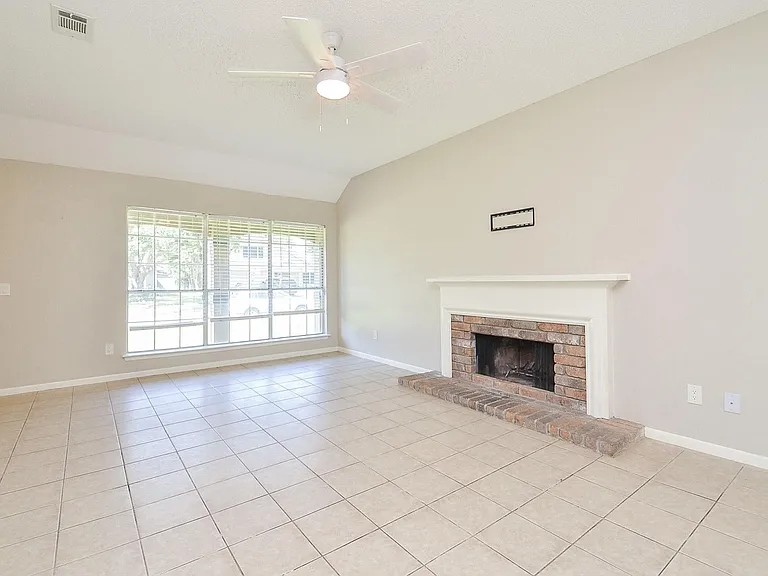 22630 Powell House Ln — Photo 7
