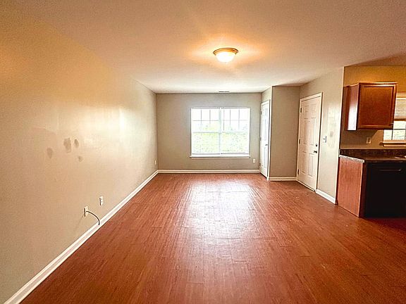2nd image of 1908 Jericho Rd #D6