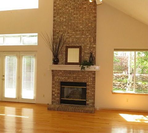 2nd image of 1276 Highland Park Dr