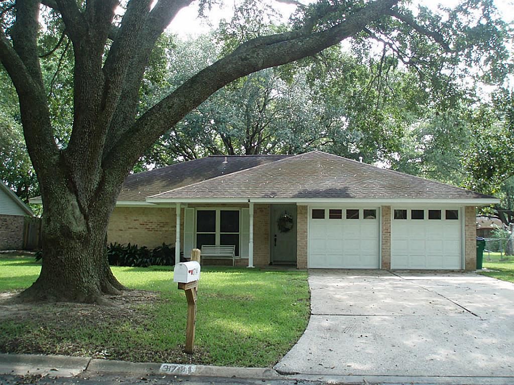 3714 Chadwick Dr, Alvin, TX 77511 Zillow