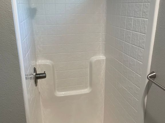 5th image of 485 E 6th St #2