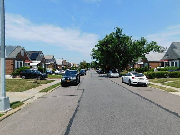 3rd image of 11922 234th St