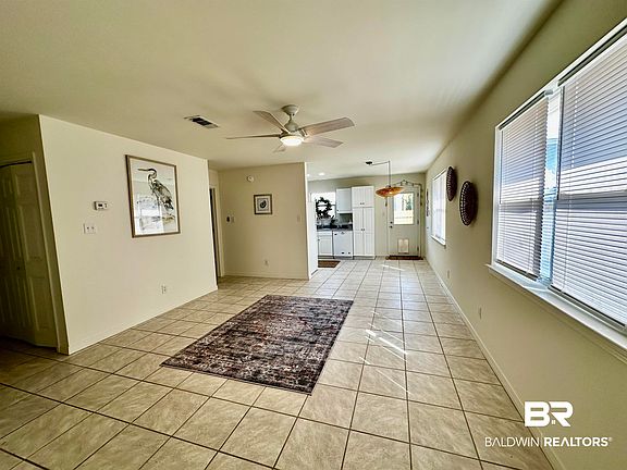 3rd image of 5338 Bay Dr