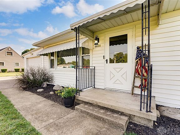 5th image of 6684 Evelyn Dr