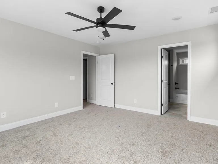 422 Mattingly Dr — Photo 8