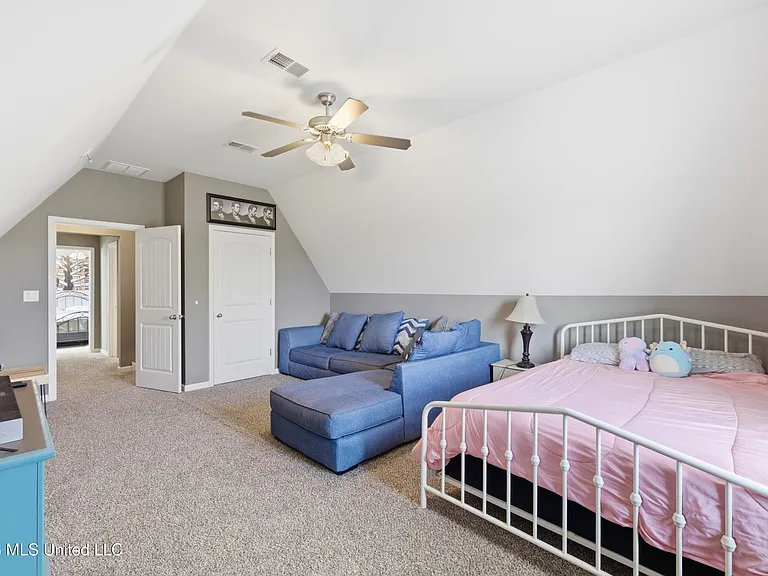 5353 Keating Dr — Photo 29