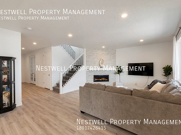 3rd image of 2051 N Wallflower Cir