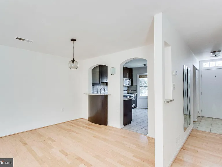 9977 Capperton Dr — Photo 6