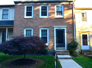 5748 Lakeside Oak Ln, Burke, VA 22015