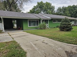 419 Sagebrush Ln, Belton, MO 64012