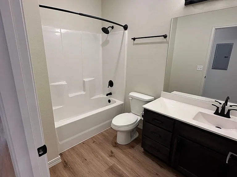 750 Windsor Ct #206 — Photo 10