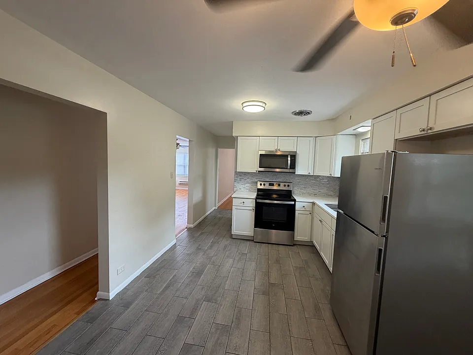 3445 Wesley Ave #4