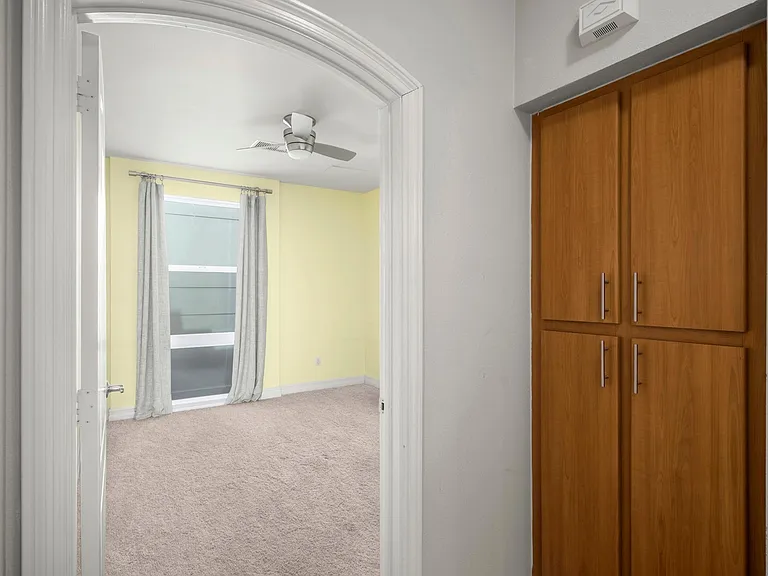 525 11th Ave #1301 — Photo 15