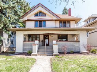 232 S Ridgeland Ave, Oak Park, IL 60302
