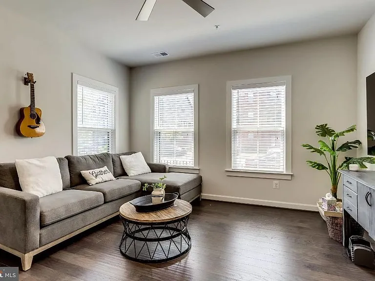 43394 Charitable St — Photo 25