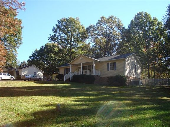 2nd image of 137 Helen Ave