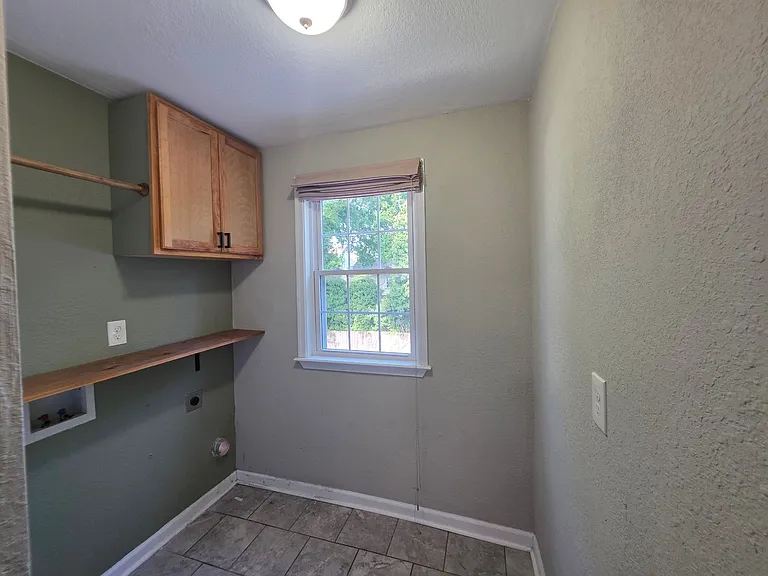 212 Elm Ave — Photo 24
