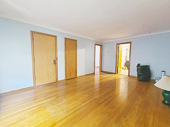 3rd image of 9559 S Yates Blvd