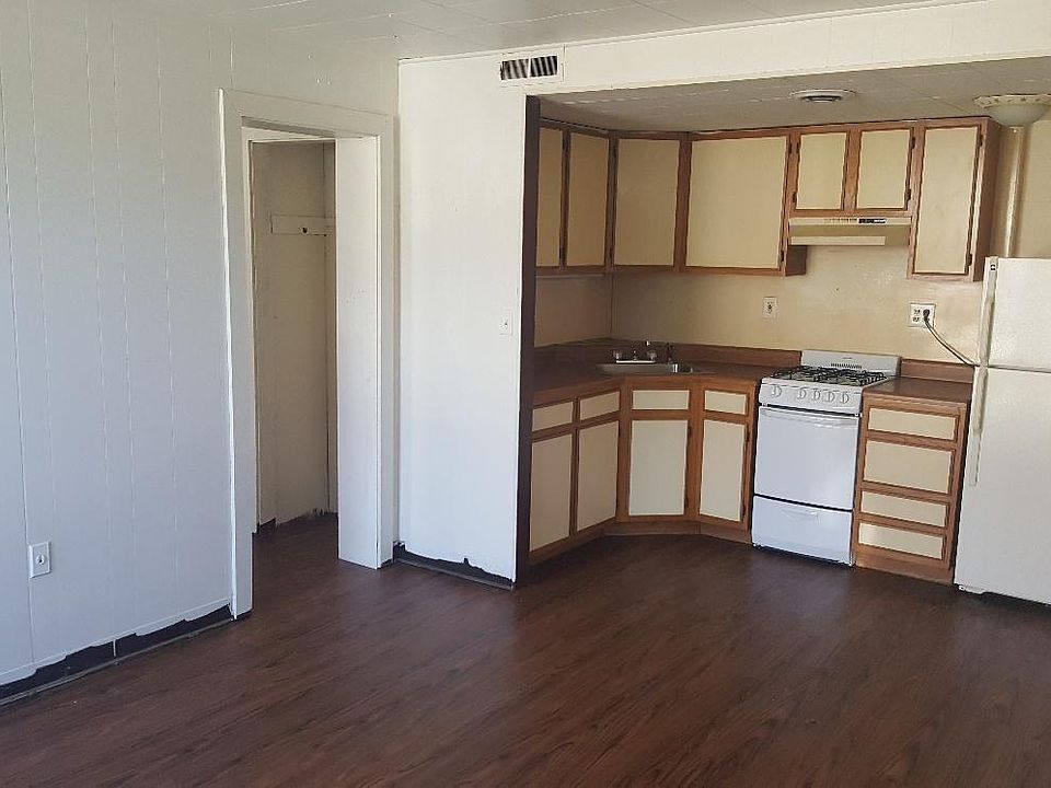 2nd image of 1724 Henry St APT 2