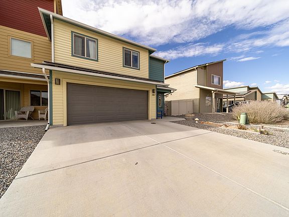 3rd image of 387 White River Dr