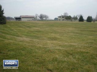 37530 87th St, Burlington, WI 53105