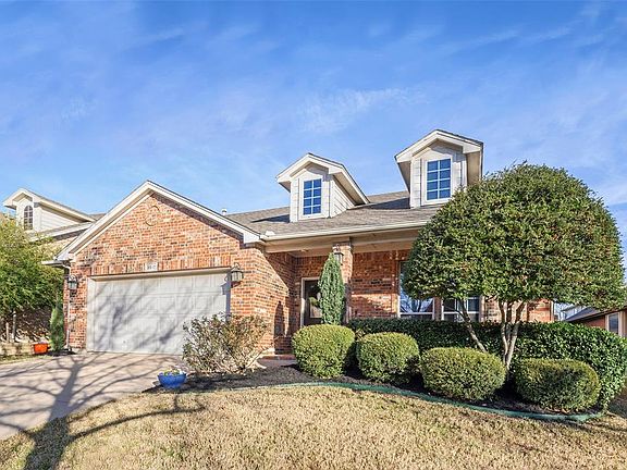 2nd image of 3517 Amador Dr