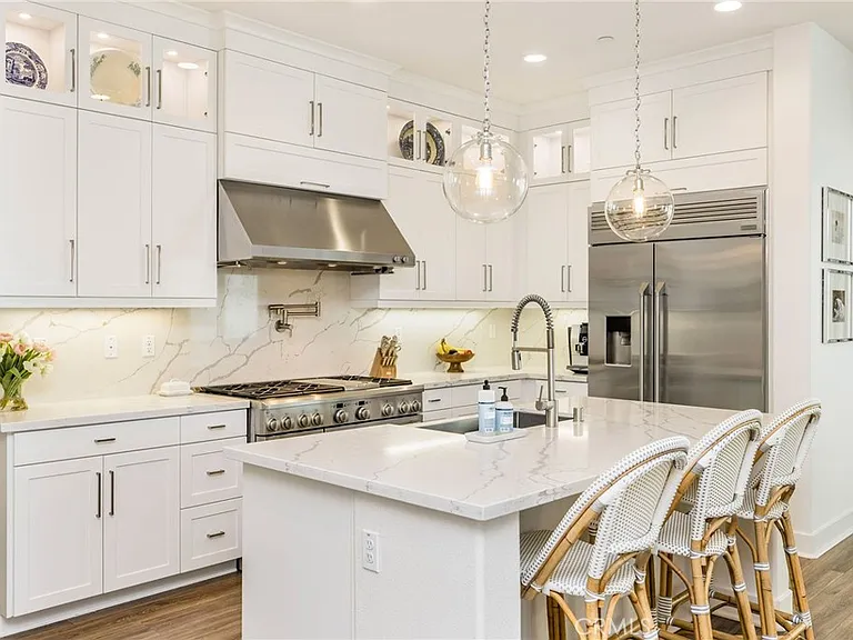 921 Camber Ln — Photo 26