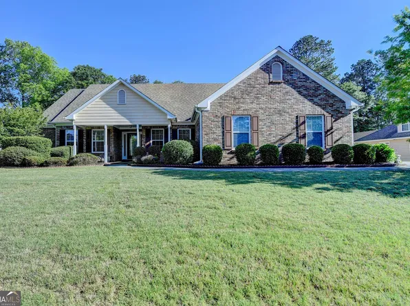 1550 Misty Valley Dr, Lawrenceville, GA 30045