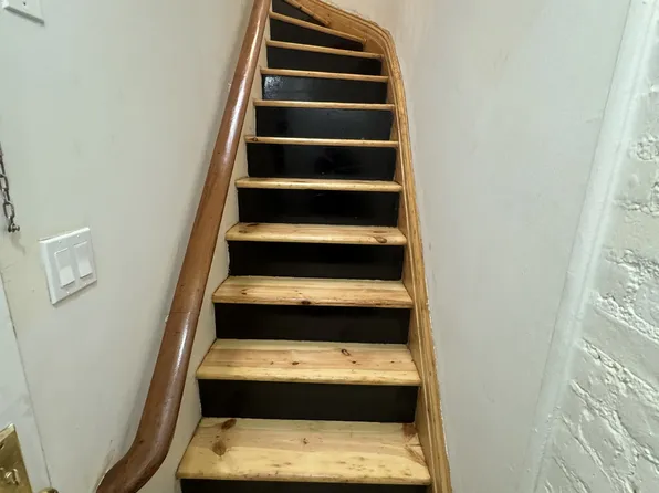 137 East 27th Street image 1 of 6
