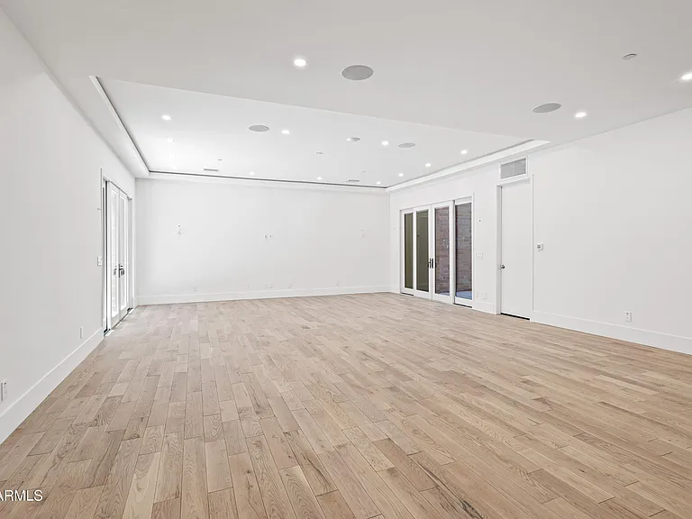 54 W Palm Ln #54 — Photo 44