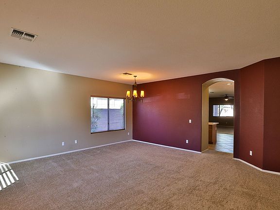 4th image of 1174 E Locust Dr