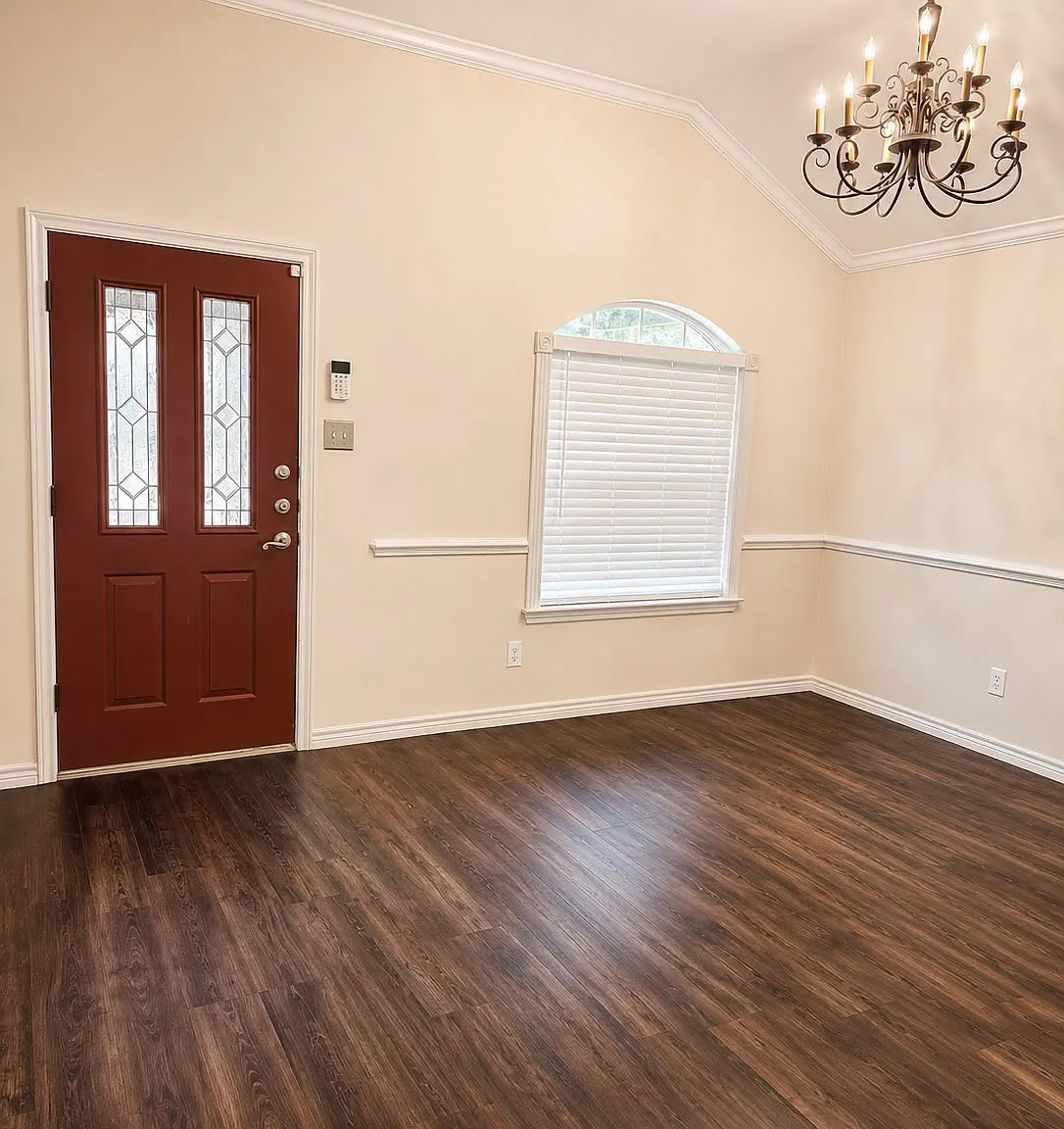 4 bed, 1980 sqft, $3,050 — Photo 4