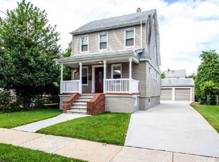 44 Elmwood St, Valley Stream, NY 11581