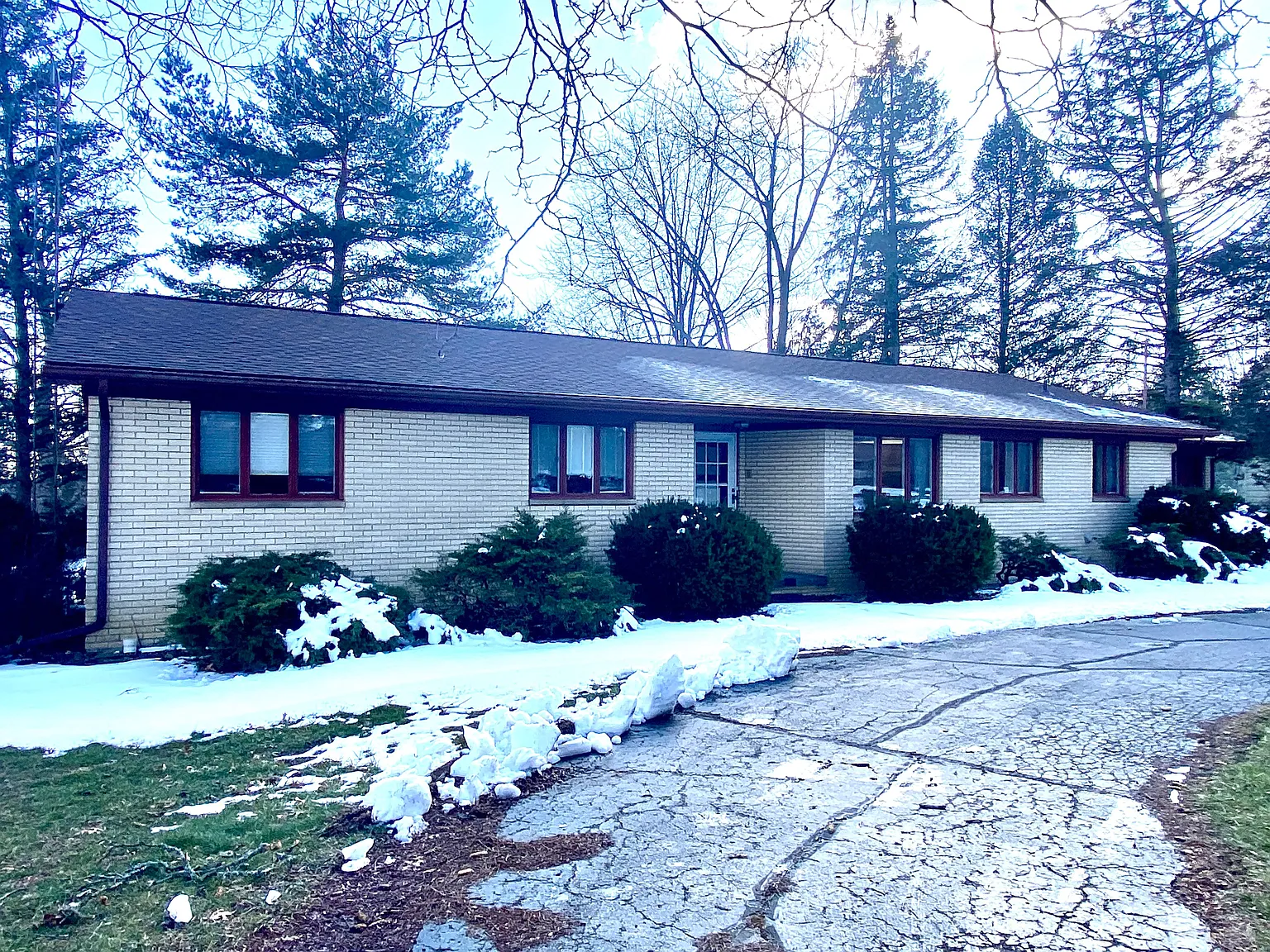 4129 Louis Dr photo 1