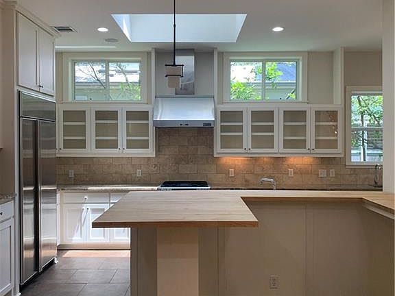 2nd image of 1205 Norwalk Ln #3-D